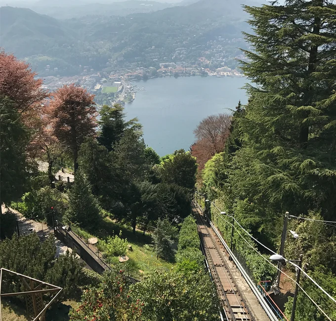 scorcio funicolare Como Brunate